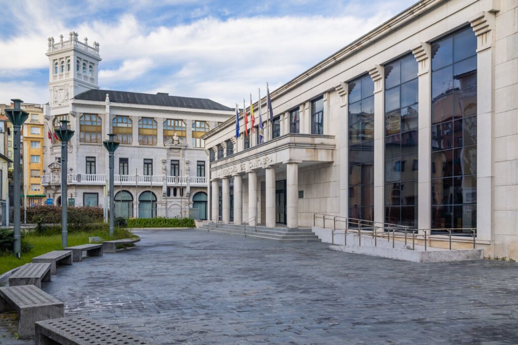 Fotógrafo y vídeo para eventos en la Universidad de Cantabria. Foto del Paraninfo de la UC.